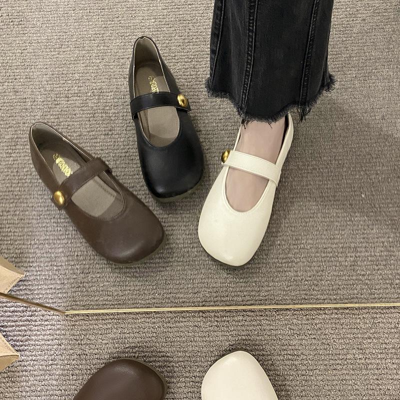 Velcro Mary Jane shoes women s 2025 spring and autumn models flat-soled shallow mouth single shoes soft-soled Doudou small leather shoes 40
Velcro Mary Jane shoes women s 2025 spring and autumn models flat-soled shallow mouth single shoes soft-soled Doudou small leather shoes 40