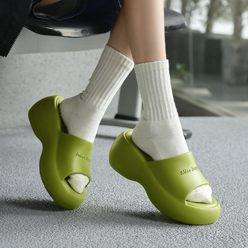 7.5Cm height-increasing cool slippers women s indoor home non-slip slippers fashion versatile and non-smelly feet beach sandals 40/41 (suitable for size 39/40)
7.5Cm height-increasing cool slippers women s indoor home non-slip slippers fashion versatile and non-smelly feet beach sandals 40/41 (suitable for size 39/40)