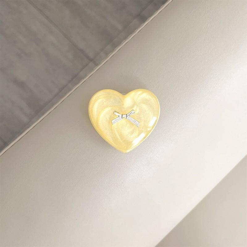 Bow Tie 3D Heart-shaped Mobile Phone Airbag Holder Korean Ins Style Adhesive Retractable Lazy Portable Support Bracket
Bow Tie 3D Heart-shaped Mobile Phone Airbag Holder Korean Ins Style Adhesive Retractable Lazy Portable Support Bracket