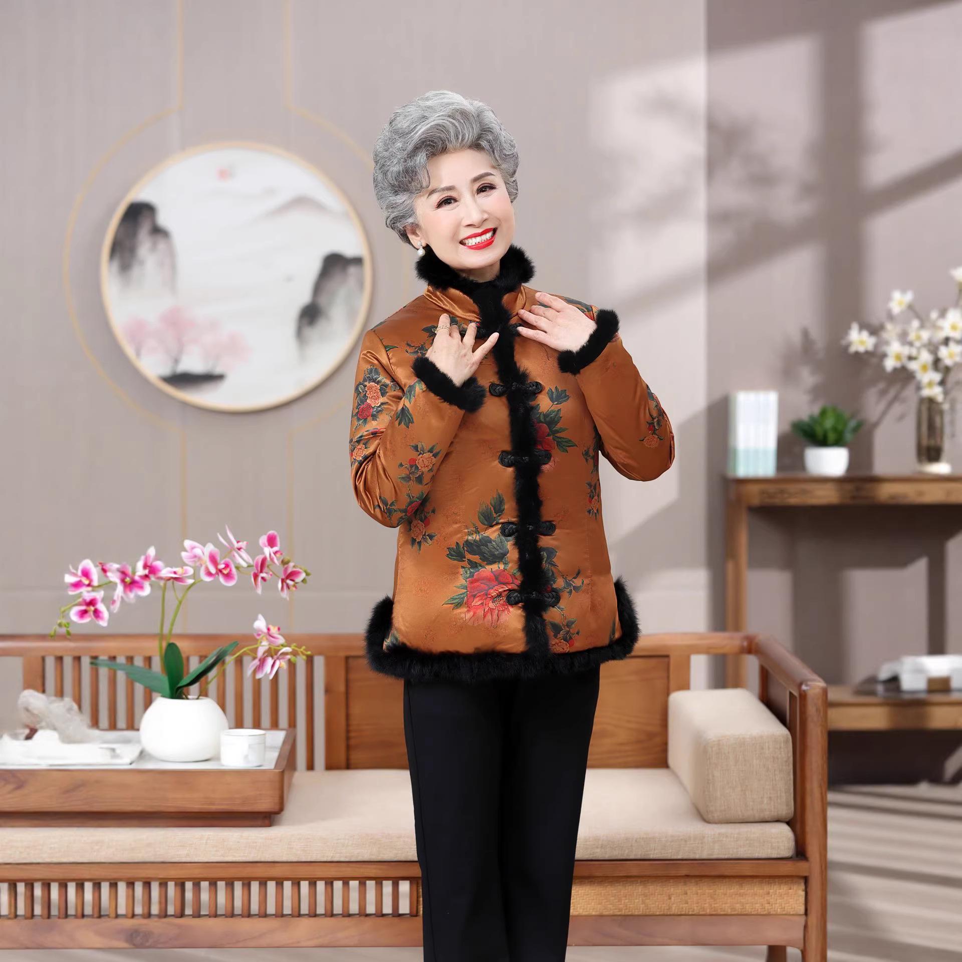 Chinese Style Down Jacket: Enhanced Tang Suit for Mid-aged & Elderly Women with Frog Button, Velvet Lining, Print Design & Duck Down Filling 5XL (150-165 kg recommendation) жовтий
Chinese Style Down Jacket: Enhanced Tang Suit for Mid-aged & Elderly Women with Frog Button, Velvet Lining, Print Design & Duck Down Filling 5XL (150-165 kg recommendation) жовтий