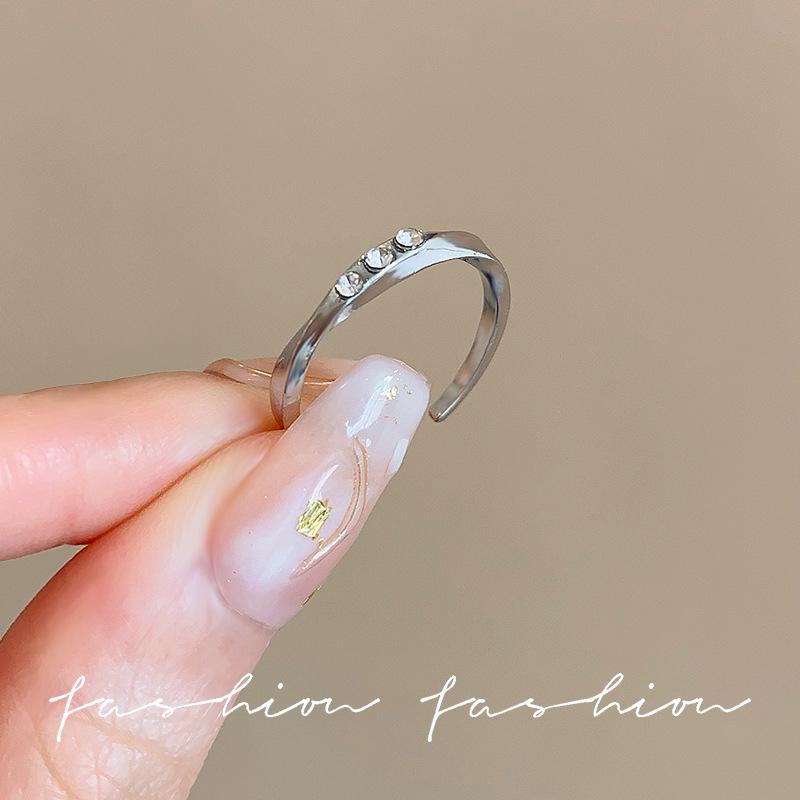 Korean Style Zircon Couple Open Ring for Women - Light Luxury Plain Band Design Adjustable
Korean Style Zircon Couple Open Ring for Women - Light Luxury Plain Band Design Adjustable