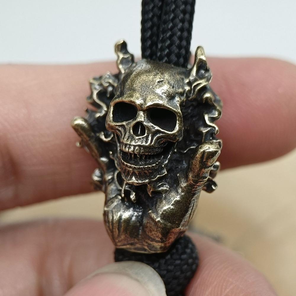 Бусины для ножа на открытом воздухе в виде головы скелета на ладони, EDC-подвески для шнурка, латунь, DIY, браслеты из паракорда, шармы, аксессуары 1pc
Бусины для ножа на открытом воздухе в виде головы скелета на ладони, EDC-подвески для шнурка, латунь, DIY, браслеты из паракорда, шармы, аксессуары 1pc