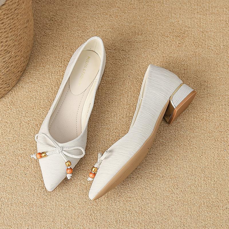 W86-25 French Korean version 2025 autumn new bow light mouth soft sole foot cover versatile skirt women s single shoes 40
W86-25 French Korean version 2025 autumn new bow light mouth soft sole foot cover versatile skirt women s single shoes 40