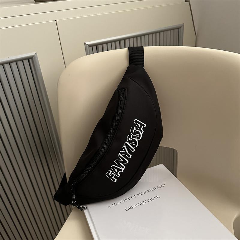 Personalized printed letter bag on the new casual backpack 2024 summer trend sports shoulder messenger bag білий
Personalized printed letter bag on the new casual backpack 2024 summer trend sports shoulder messenger bag білий
