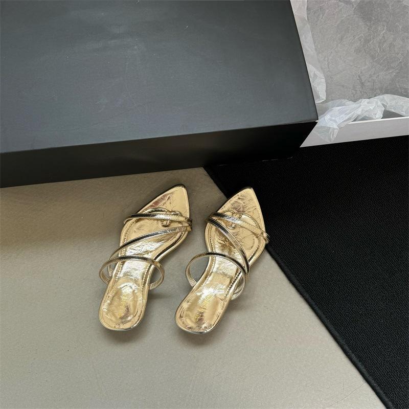 2025 new summer fairy style open-toed pointed one-word slippers French thin belt temperament slope heel sexy Roman sandals 40 золотой
2025 new summer fairy style open-toed pointed one-word slippers French thin belt temperament slope heel sexy Roman sandals 40 золотой