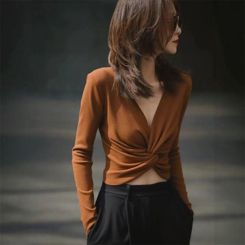 Elegant Coffee-Colored Slimming Top - Versatile Style for All Seasons Medium
Elegant Coffee-Colored Slimming Top - Versatile Style for All Seasons Medium