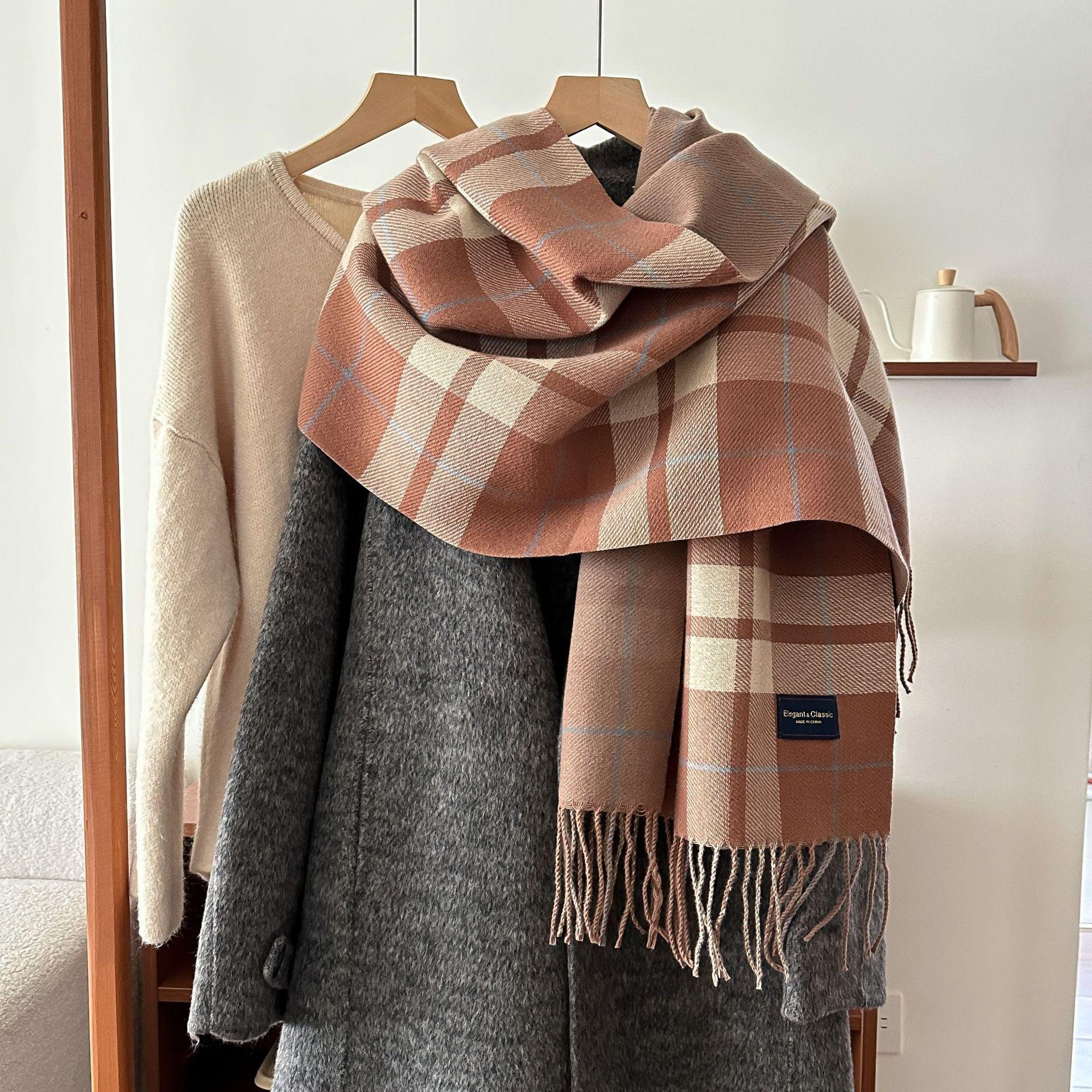 Autumn and Winter Retro Atmosphere Warm Scarf Women s Shawl Versatile Commuting Tassel Fine Sand Imitation Cashmere Scarf 54*205cm
Autumn and Winter Retro Atmosphere Warm Scarf Women s Shawl Versatile Commuting Tassel Fine Sand Imitation Cashmere Scarf 54*205cm