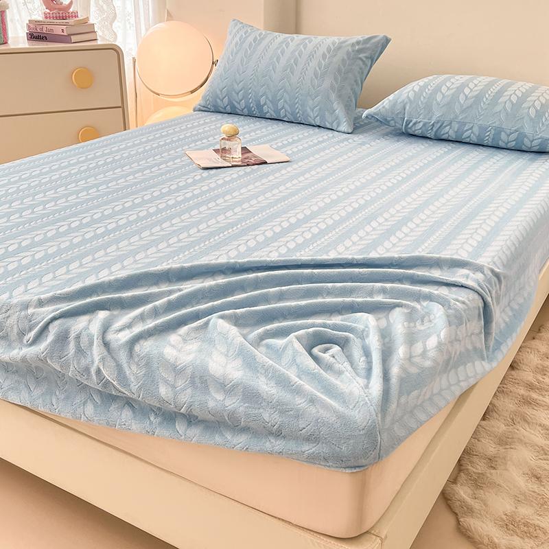 2025 New High-weight Carved Milk Velvet Bed Hat Thickened and Warm Winter Mattress Protective Cover with A Stretchable Bedspread 90X200X28CM 1PCS
2025 New High-weight Carved Milk Velvet Bed Hat Thickened and Warm Winter Mattress Protective Cover with A Stretchable Bedspread 90X200X28CM 1PCS