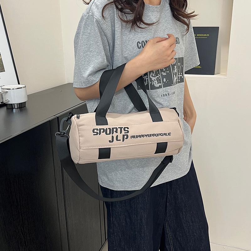 Multi-purpose sports fitness bag New women s lightweight canvas bag Travel shoulder bag Leisure shopping Crossbody handbag чорний
Multi-purpose sports fitness bag New women s lightweight canvas bag Travel shoulder bag Leisure shopping Crossbody handbag чорний