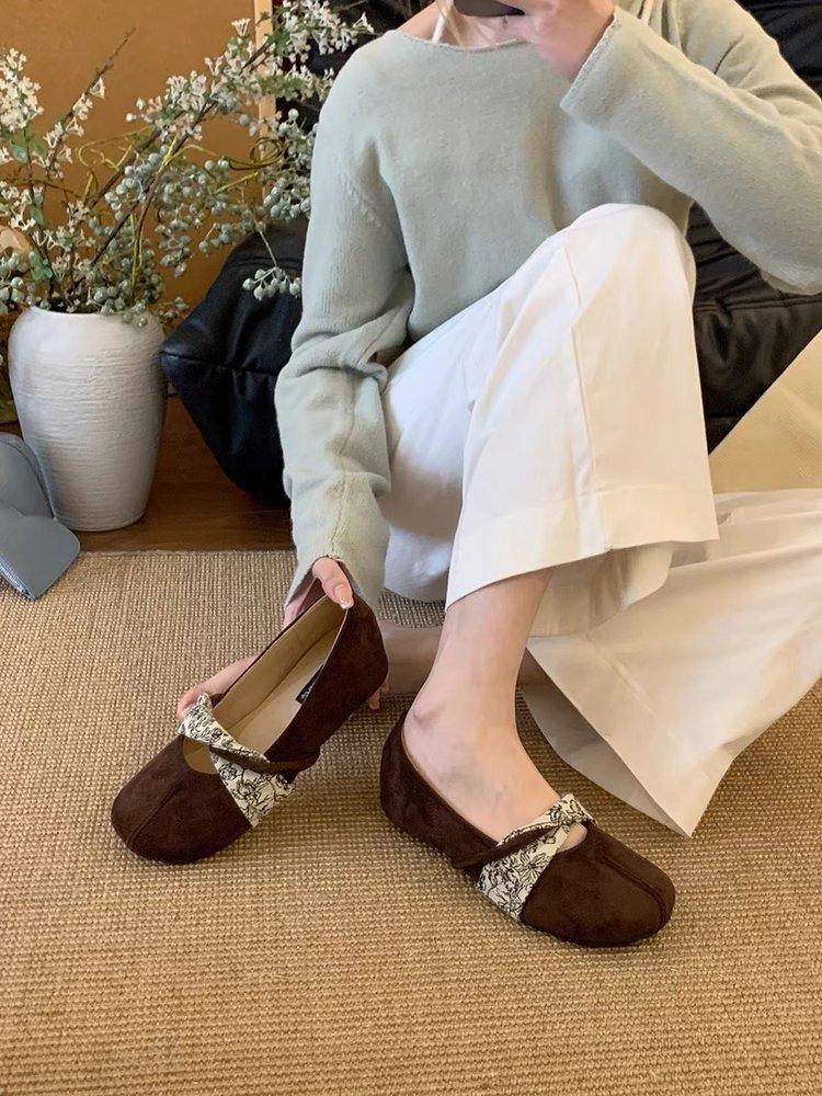 Vintage Mary Jane shoes women s 2025 spring new French temperament suede round head shallow mouth ballet single shoes with skirt 40 темно-коричневого
Vintage Mary Jane shoes women s 2025 spring new French temperament suede round head shallow mouth ballet single shoes with skirt 40 темно-коричневого
