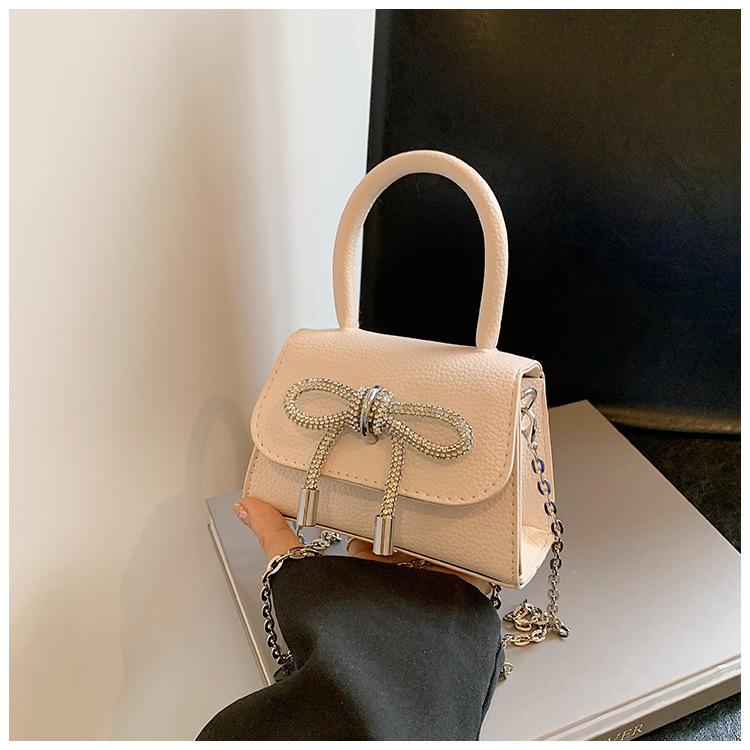 Bow fashion Korean version of foreign style small bag women s handbag 2024 summer new versatile ins small square bag women білий
Bow fashion Korean version of foreign style small bag women s handbag 2024 summer new versatile ins small square bag women білий