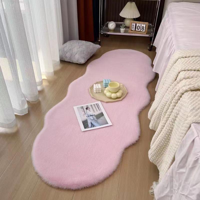 Short Pile Faux Rabbit Fur Rug for Bedroom, Living Room, or Entryway 40x120 cm розовый
Short Pile Faux Rabbit Fur Rug for Bedroom, Living Room, or Entryway 40x120 cm розовый