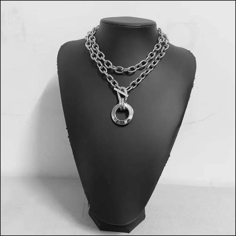 Double Necklace Chain One Size
Double Necklace Chain One Size