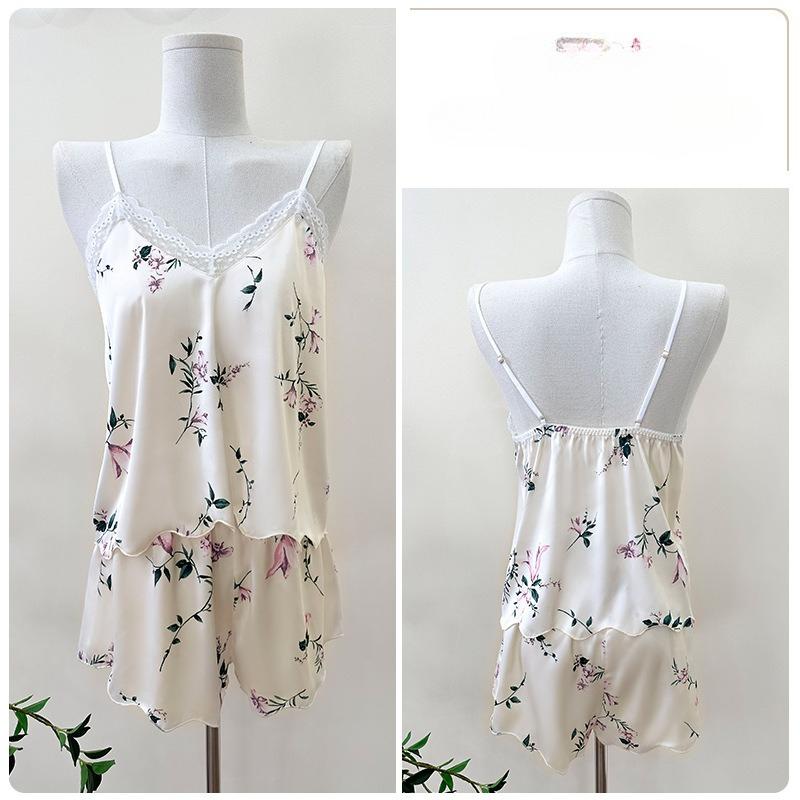 Women’s Sexy Sleepwear Deep V Floral Printed Cami Top and Shorts 2-Piece Lace Loungewear Set XL шампанського
Women’s Sexy Sleepwear Deep V Floral Printed Cami Top and Shorts 2-Piece Lace Loungewear Set XL шампанського