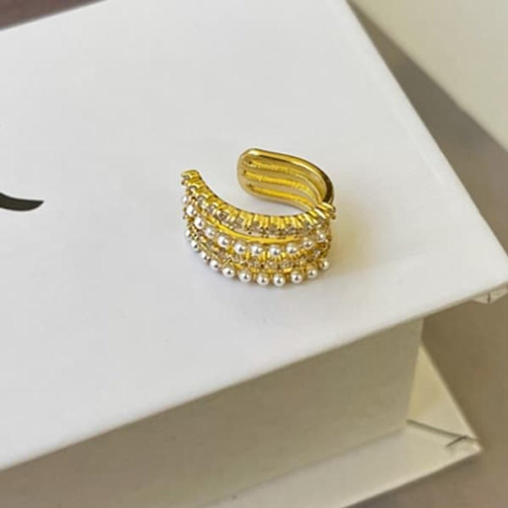 Women s Daily Layered Pearl Cubic Zirconia Ear Cuff Earrings gold
Women s Daily Layered Pearl Cubic Zirconia Ear Cuff Earrings gold