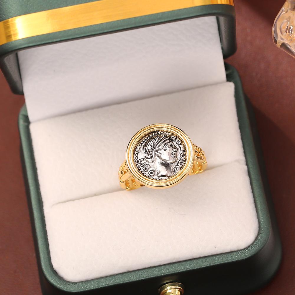 High-End Retro Court Portrait Openable Gold-Plated Copper Ring: Simple, Fashionable, Unique Temperament.
High-End Retro Court Portrait Openable Gold-Plated Copper Ring: Simple, Fashionable, Unique Temperament.