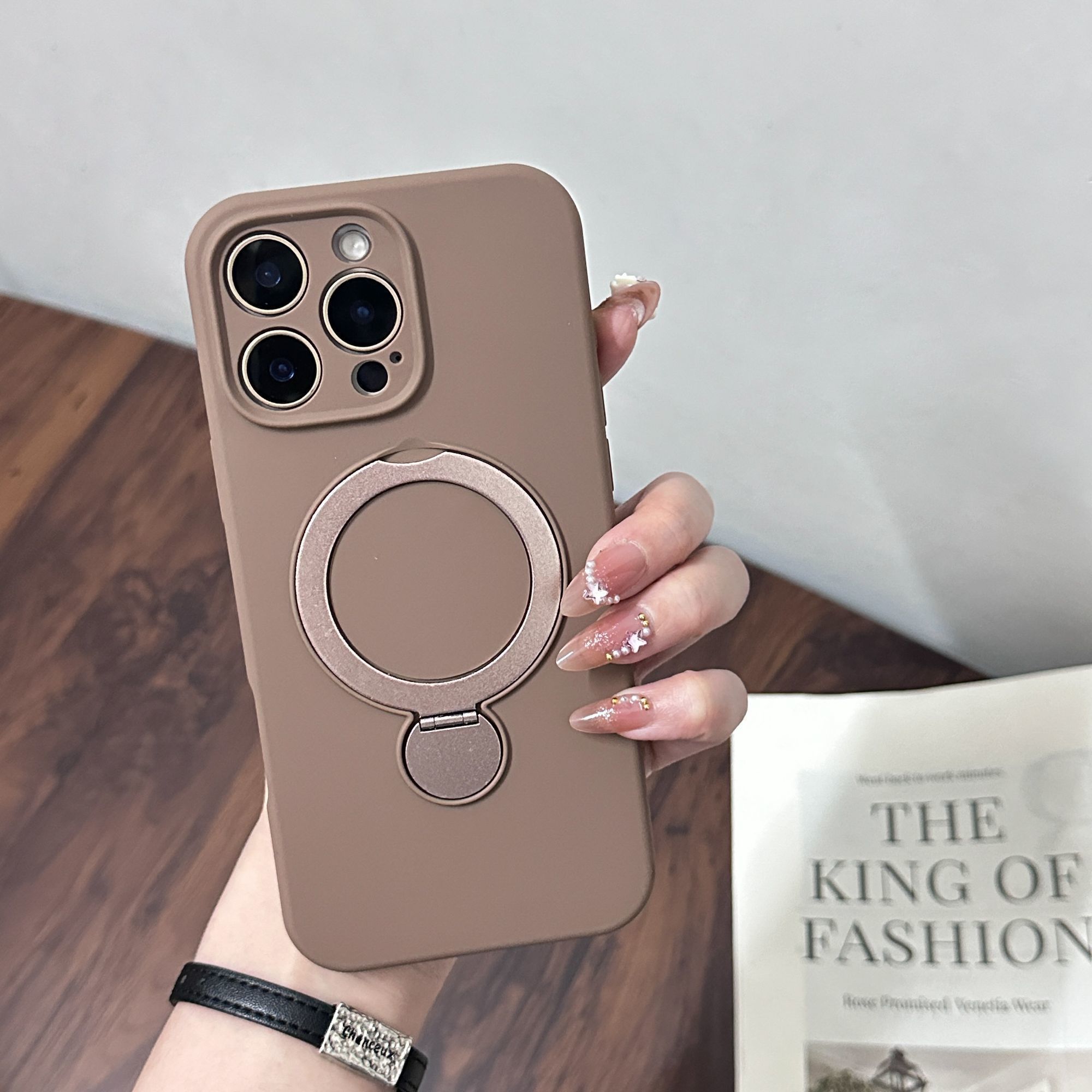 Жидкий силиконовый чехол для телефона Apple iPhone 16 Promax - Вращающийся на 360° держатель для телефона, противоударный, полная защита на iPhone 16/15/14/13/Plus/Pro/Promax iPhone15 коричневый
Жидкий силиконовый чехол для телефона Apple iPhone 16 Promax - Вращающийся на 360° держатель для телефона, противоударный, полная защита на iPhone 16/15/14/13/Plus/Pro/Promax iPhone15 коричневый