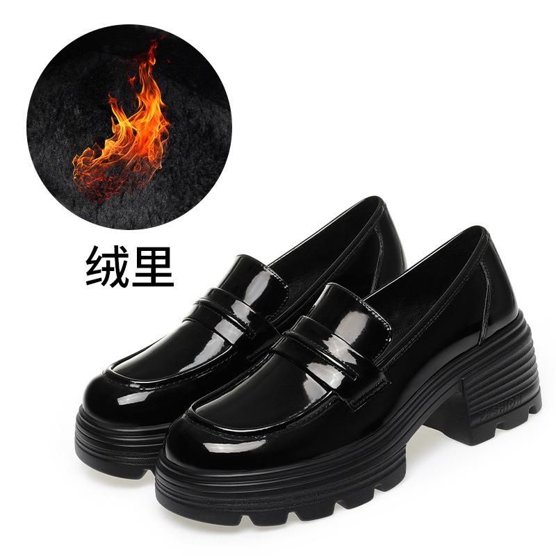 Женские лоферы на высоком каблуке, новые весенне-осенние туфли-одинарки на толстом каблуке, маленькие кожаные туфли на толстой подошве, удобные туфли для работы на мягкой подошве 40
Женские лоферы на высоком каблуке, новые весенне-осенние туфли-одинарки на толстом каблуке, маленькие кожаные туфли на толстой подошве, удобные туфли для работы на мягкой подошве 40