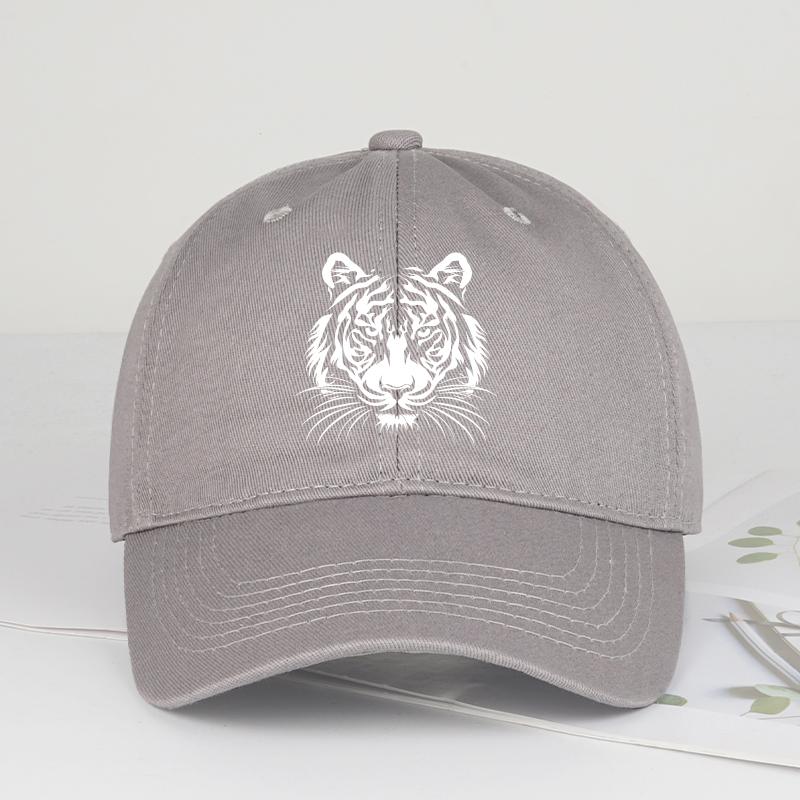 Tiger Head Print Baseball Cap Bold Vintage Wild Style Daily Commute Outdoor Hiking Camping Travel Perfect Gift for Animal Lov
Tiger Head Print Baseball Cap Bold Vintage Wild Style Daily Commute Outdoor Hiking Camping Travel Perfect Gift for Animal Lov