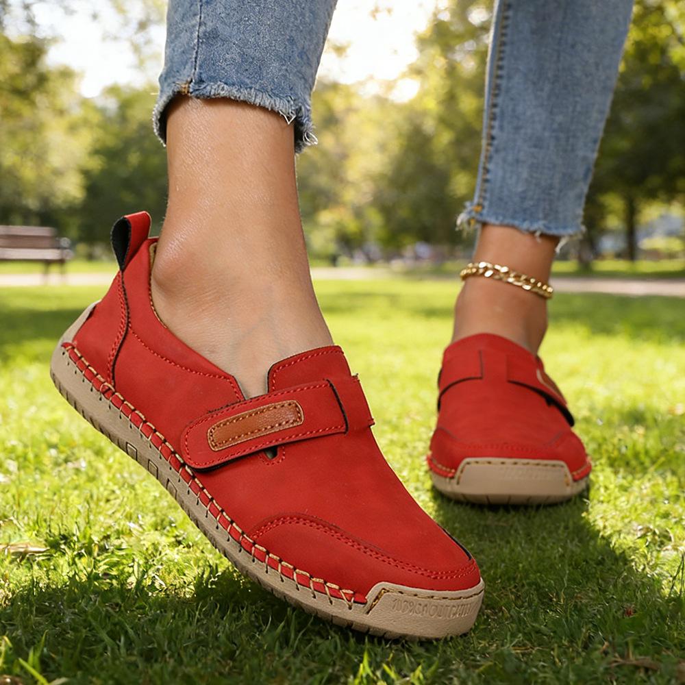 Women s Spring/Fall Plus Size Slip-On Low-Top Shoes Lightweight, Slip-Resistant Outdoor Casual PU Leather Shoes 43 червоний
Women s Spring/Fall Plus Size Slip-On Low-Top Shoes Lightweight, Slip-Resistant Outdoor Casual PU Leather Shoes 43 червоний