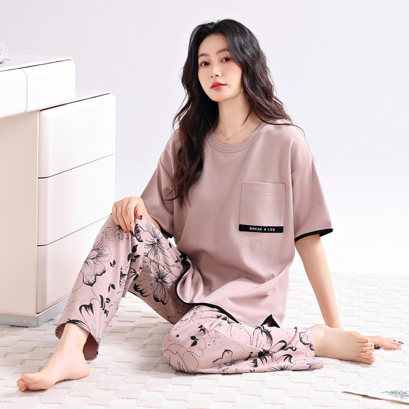 pure cotton pajamas women s summer new short-sleeved trousers casual loungewear can be worn outside cotton women s suit xxxl recommended 80-90kg
pure cotton pajamas women s summer new short-sleeved trousers casual loungewear can be worn outside cotton women s suit xxxl recommended 80-90kg