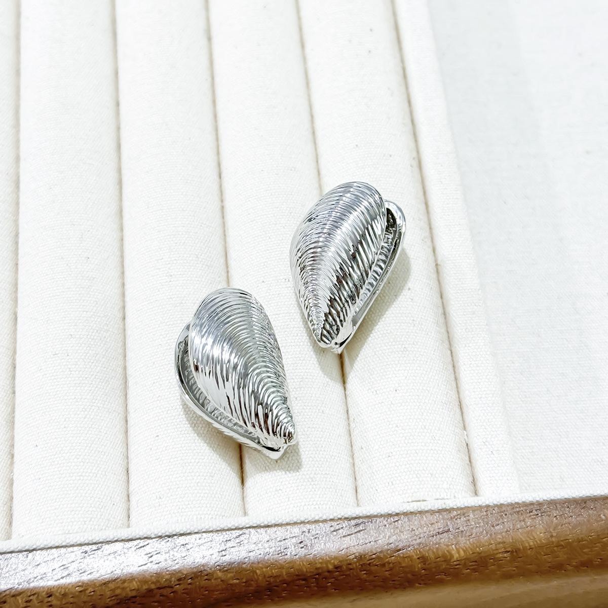 Серьги-ракушки с резьбой Пляж Океан Отдых Ветер Открытая пряжка для ушей Премиум Легкие Роскошные Серьги Женские
Серьги-ракушки с резьбой Пляж Океан Отдых Ветер Открытая пряжка для ушей Премиум Легкие Роскошные Серьги Женские