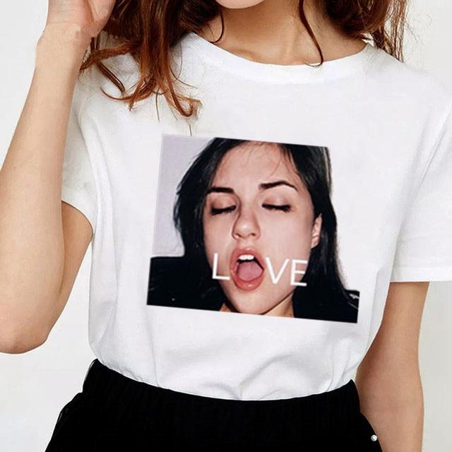 Ретро Повседневная модная женская футболка с коротким рукавом большого размера с рисунком Harajuku David Summer Lo
Ретро Повседневная модная женская футболка с коротким рукавом большого размера с рисунком Harajuku David Summer Lo