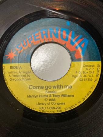 7inch Record MARILYN HUNTE TONY WILLIAMS 61 Come Go With Me PAU1058220 Supernova 1988 Jamaica Reggae Ska Dub Used
7inch Record MARILYN HUNTE TONY WILLIAMS 61 Come Go With Me PAU1058220 Supernova 1988 Jamaica Reggae Ska Dub Used