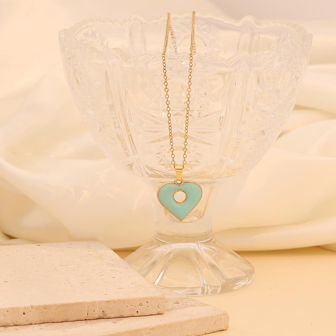 Multicolor Heart Pendant Fashion Stainless Steel Necklace Exclusive for Western Cross-border Jewelry синій
Multicolor Heart Pendant Fashion Stainless Steel Necklace Exclusive for Western Cross-border Jewelry синій