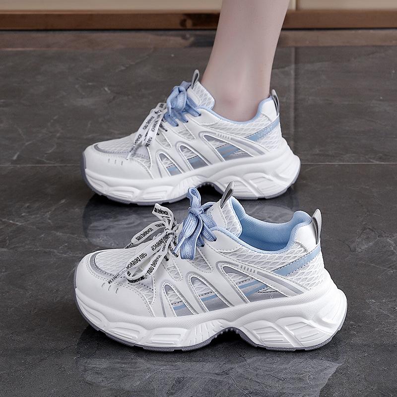 Women s Chunky Dad Sneakers Breathable Mesh Athletic Shoes Contrast Lace-Up Platform Footwear 40 білий
Women s Chunky Dad Sneakers Breathable Mesh Athletic Shoes Contrast Lace-Up Platform Footwear 40 білий