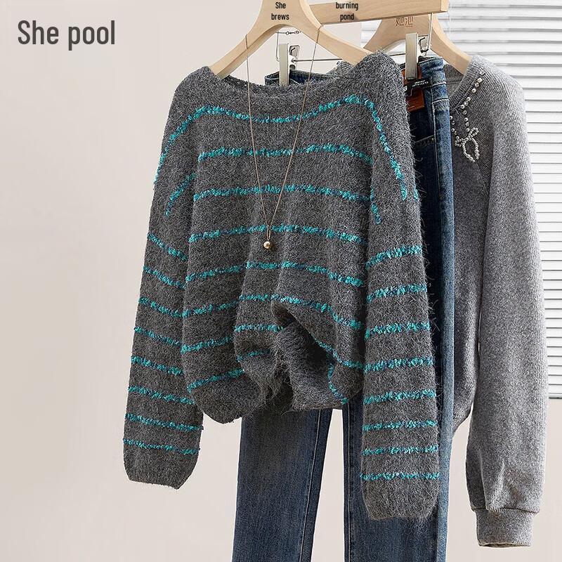 Women s Wool Blend Color-Block Striped Round Neck Sweater One Size
Women s Wool Blend Color-Block Striped Round Neck Sweater One Size