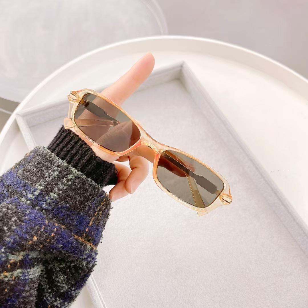 Stylish Style Sunglasses Female Rectangle Shape UV400 Protection Sun Eyeglasses for Male Holiday Travelling Woman Sunglass
Stylish Style Sunglasses Female Rectangle Shape UV400 Protection Sun Eyeglasses for Male Holiday Travelling Woman Sunglass