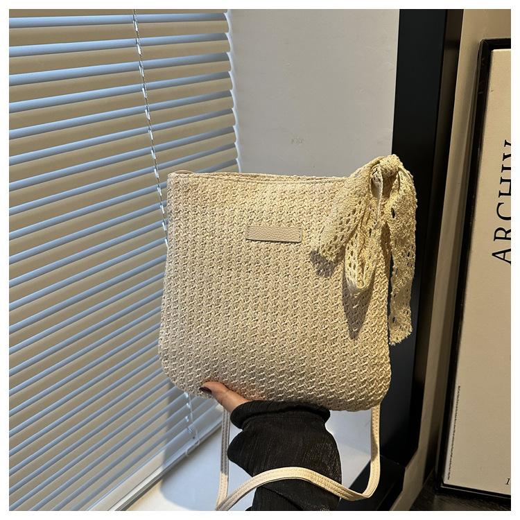 Тренд повседневный пляжный плетеный персонализированные шелковые шарфы новая мода соломенное ведро плечо мессенджер женский белый
Тренд повседневный пляжный плетеный персонализированные шелковые шарфы новая мода соломенное ведро плечо мессенджер женский белый