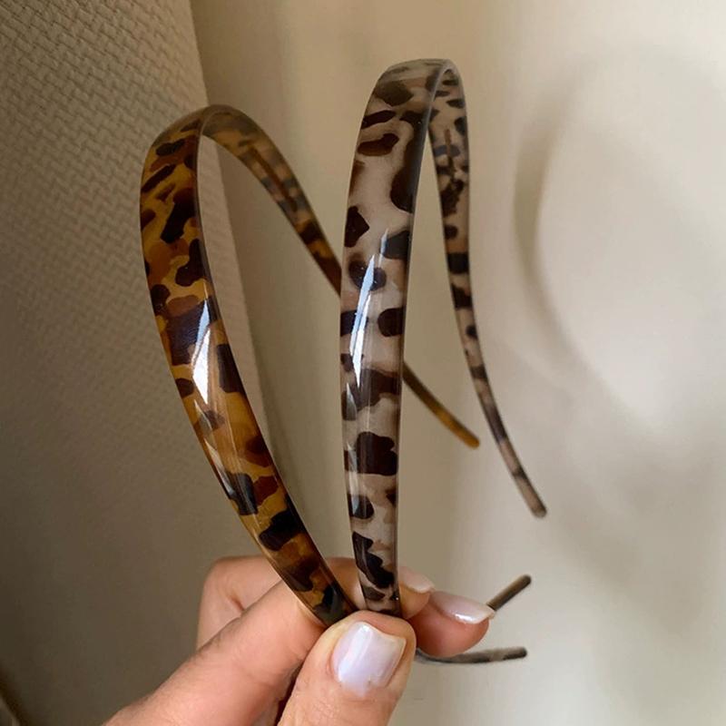 2pc Classic Simple Korean Style Headband for Woman Girls 2026 New Leopard Pattern Retro Hairband U-Shaped Niche Design Headbands
2pc Classic Simple Korean Style Headband for Woman Girls 2026 New Leopard Pattern Retro Hairband U-Shaped Niche Design Headbands