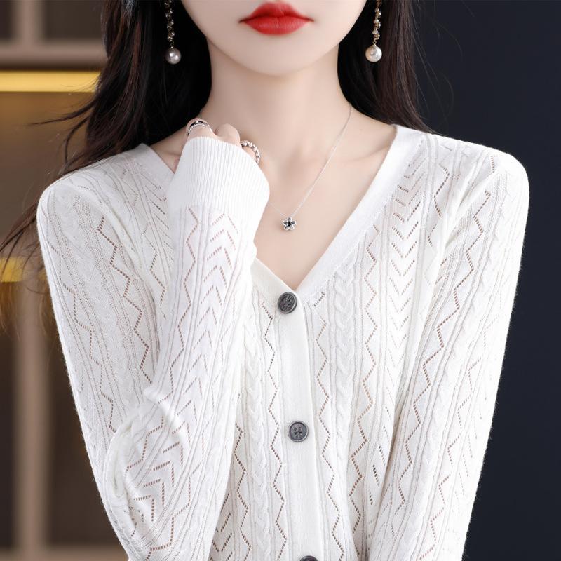 Кардиган из камвольной шерсти с V-образным вырезом для женщин на весну и осень, новый стиль рубашки для кондиционирования воздуха, вязаная куртка, тонкий топ S
Кардиган из камвольной шерсти с V-образным вырезом для женщин на весну и осень, новый стиль рубашки для кондиционирования воздуха, вязаная куртка, тонкий топ S