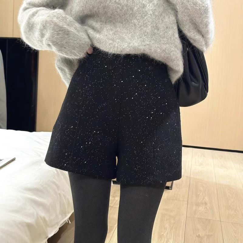 2024 Женские шерстяные шорты А-силуэта с высокой талией, блестящие, зимние Extra Small чёрный
2024 Женские шерстяные шорты А-силуэта с высокой талией, блестящие, зимние Extra Small чёрный