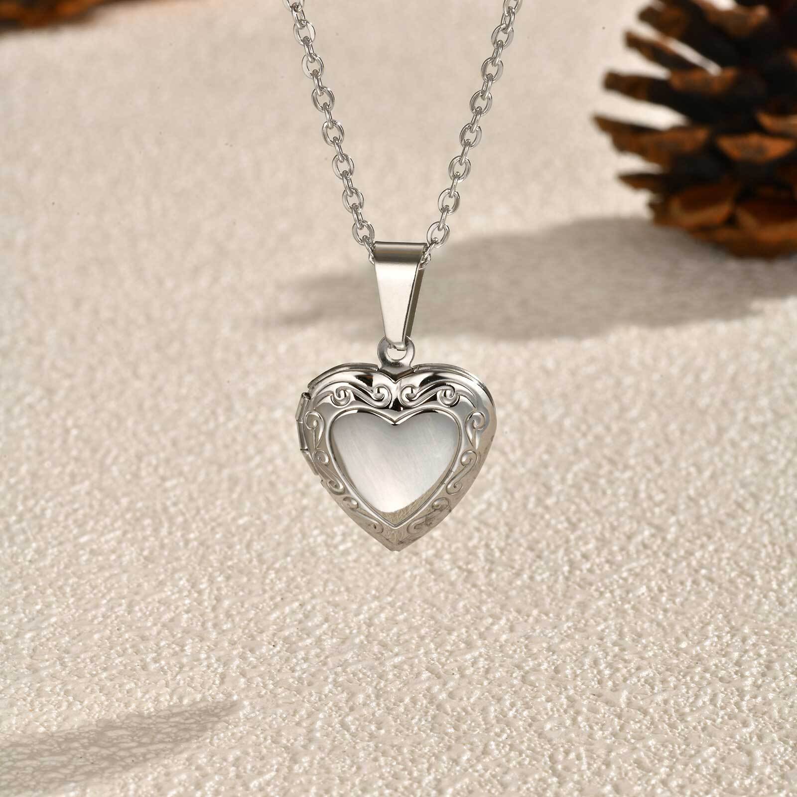Cubic Zirconia Heart Locket Necklace for Women, Stainless Steel Openable Love Shape Pendant,18k Gold Plated Birthday Gifts 20inch
Cubic Zirconia Heart Locket Necklace for Women, Stainless Steel Openable Love Shape Pendant,18k Gold Plated Birthday Gifts 20inch