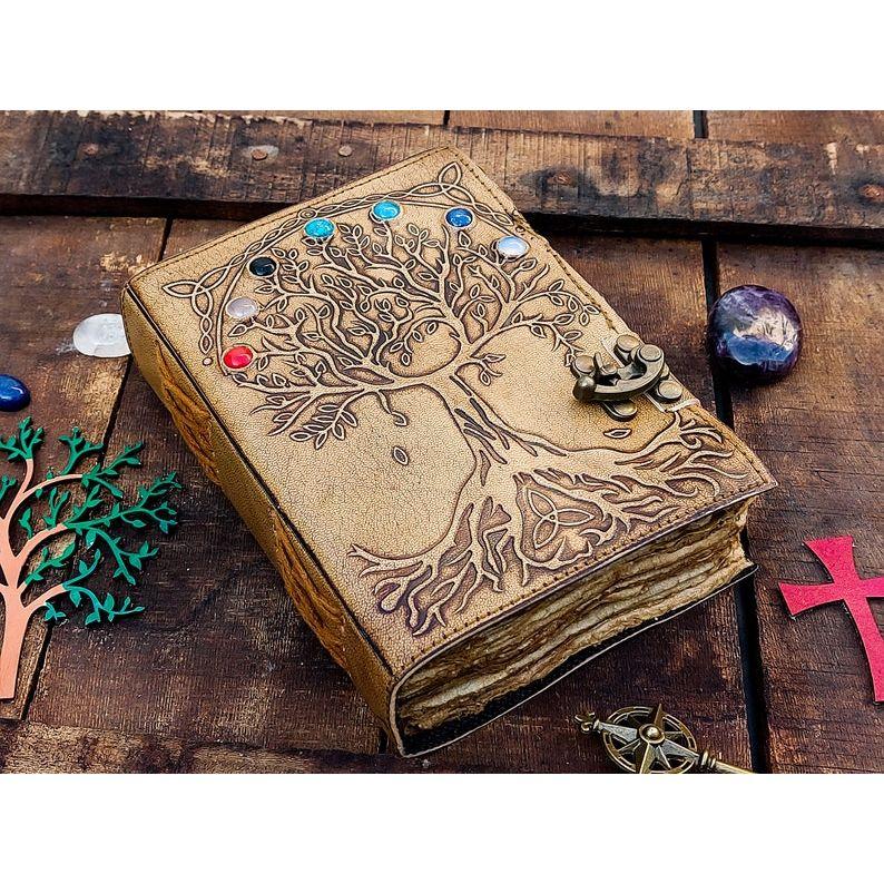 Кожаный журнал с семью камнями Древо жизни блокнот пустой альбом для рисования дорожный блокнот неровный край pepar с 7 камнями для мужчин и женщин лучший подарок 7 x 5 in
Кожаный журнал с семью камнями Древо жизни блокнот пустой альбом для рисования дорожный блокнот неровный край pepar с 7 камнями для мужчин и женщин лучший подарок 7 x 5 in