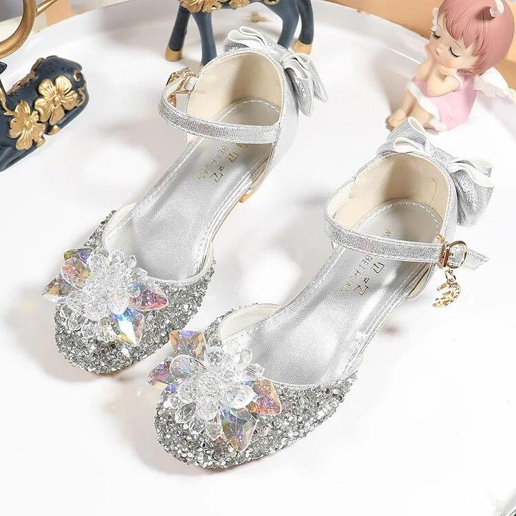 Girls Princess Shoes Performance Crystal Shoes Summer Children High Heels Model Walking Show Performance Leather
Girls Princess Shoes Performance Crystal Shoes Summer Children High Heels Model Walking Show Performance Leather