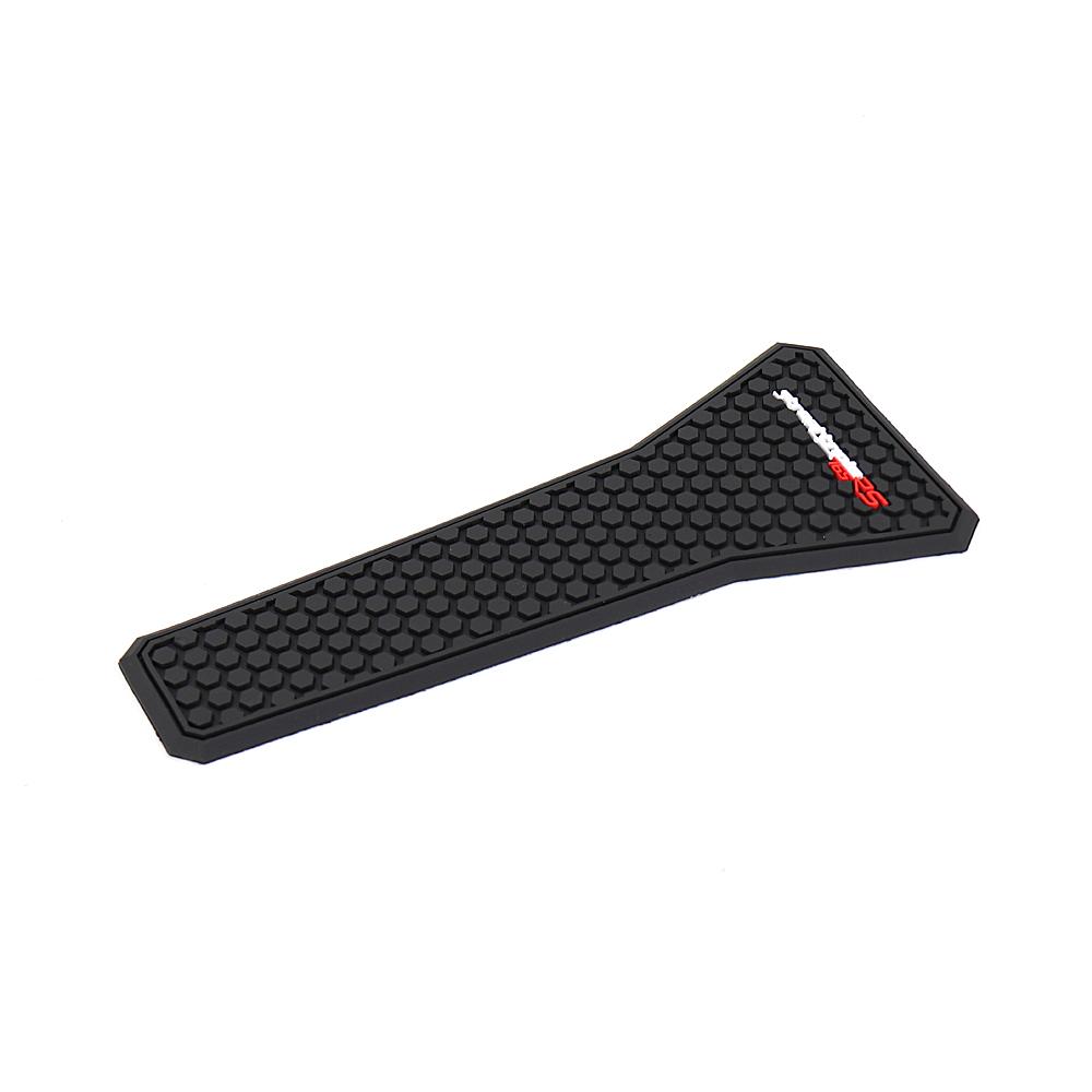2013 - 2020 Motorcycle Tank Traction Pad Anti Slip Sticker Gas Knee Grip Protector For Daytona 675 R For Street Triple 765 R RS
2013 - 2020 Motorcycle Tank Traction Pad Anti Slip Sticker Gas Knee Grip Protector For Daytona 675 R For Street Triple 765 R RS