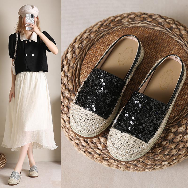 Baotou half slippers women s summer fashion fisherman shoes straw silver soft-soled single shoes 35 серебряный
Baotou half slippers women s summer fashion fisherman shoes straw silver soft-soled single shoes 35 серебряный