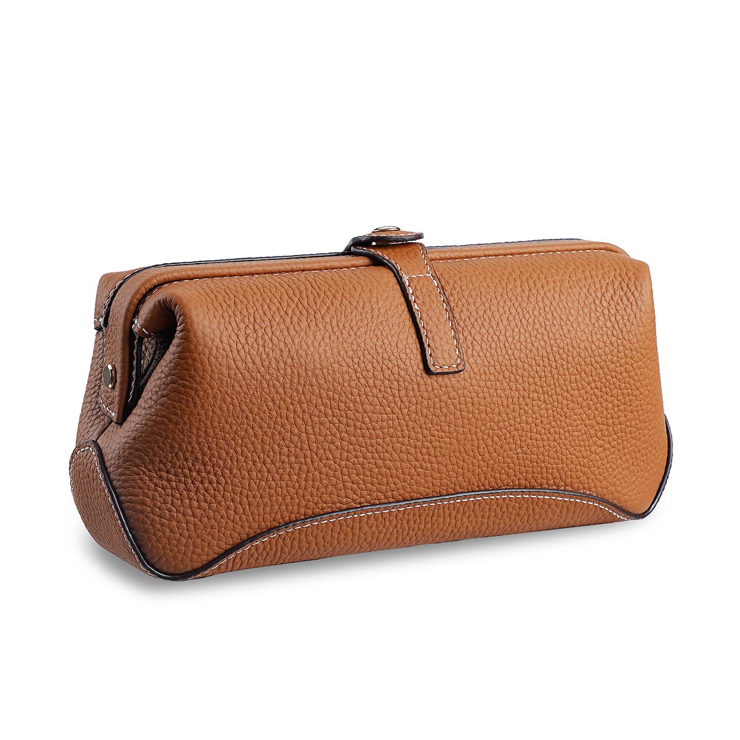Women s Large Capacity Leather Cosmetic Cases- Magnetic Snap Closure Makeup Pocket, Accessories Storage Travel Essentials коричневий
Women s Large Capacity Leather Cosmetic Cases- Magnetic Snap Closure Makeup Pocket, Accessories Storage Travel Essentials коричневий