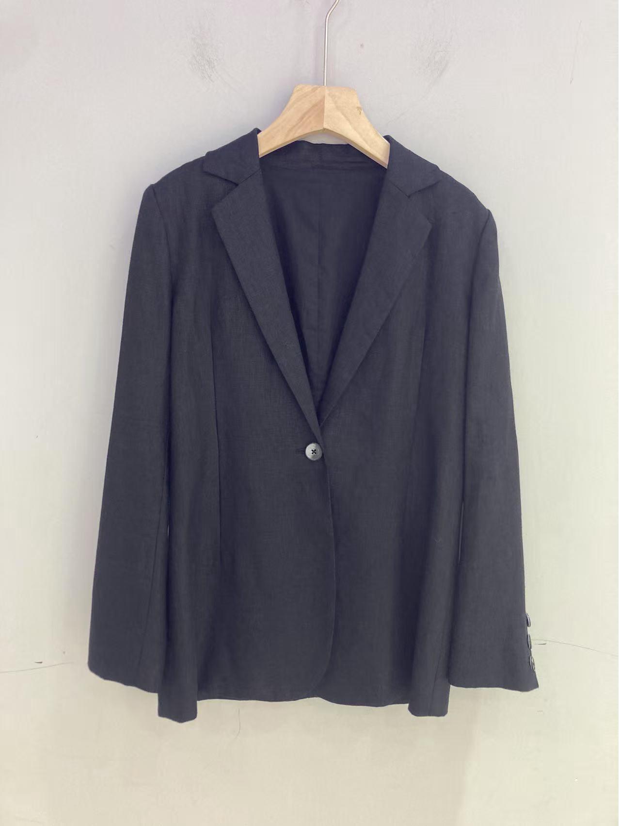 Women s High-end Autumn Linen Blazer: Comfortable, Fashionable Lapel Jacket 36
Women s High-end Autumn Linen Blazer: Comfortable, Fashionable Lapel Jacket 36