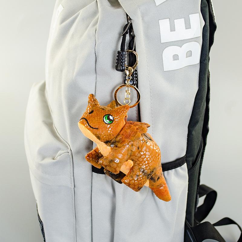 1Piece Animation Triceratops Keyring Cute Dinosaur Plush Keychain Doll Pendant Bag Decoration Pendant Plush Fashion Plush Stuffed Doll
1Piece Animation Triceratops Keyring Cute Dinosaur Plush Keychain Doll Pendant Bag Decoration Pendant Plush Fashion Plush Stuffed Doll