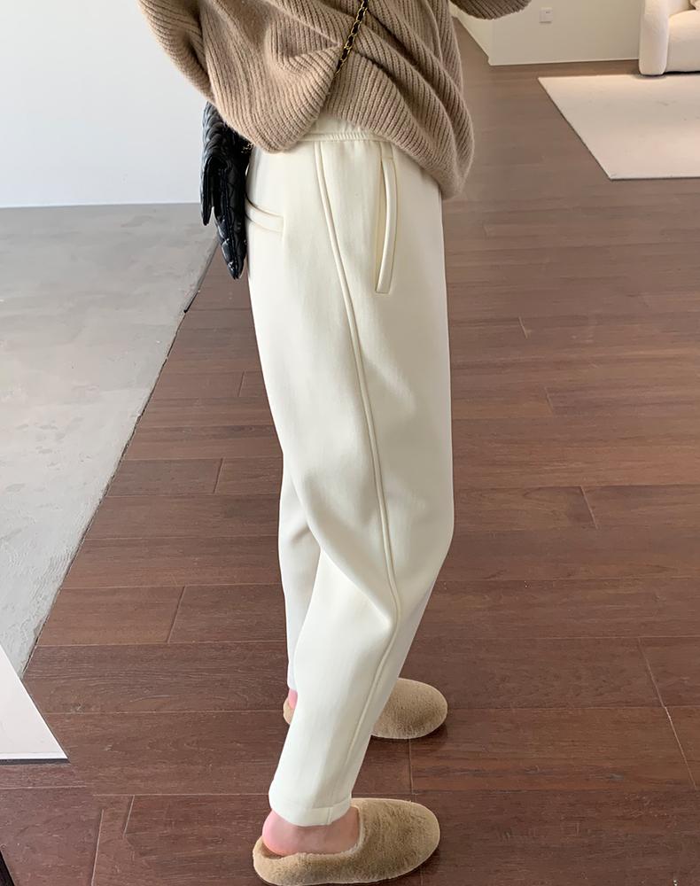 Модные утепленные повседневные спортивные брюки из флиса на осень-зиму, женские хлопковые брюки, свободные брюки-харлан, мягкие теплые брюки-карандаш 1897 XL слоновая кость
Модные утепленные повседневные спортивные брюки из флиса на осень-зиму, женские хлопковые брюки, свободные брюки-харлан, мягкие теплые брюки-карандаш 1897 XL слоновая кость