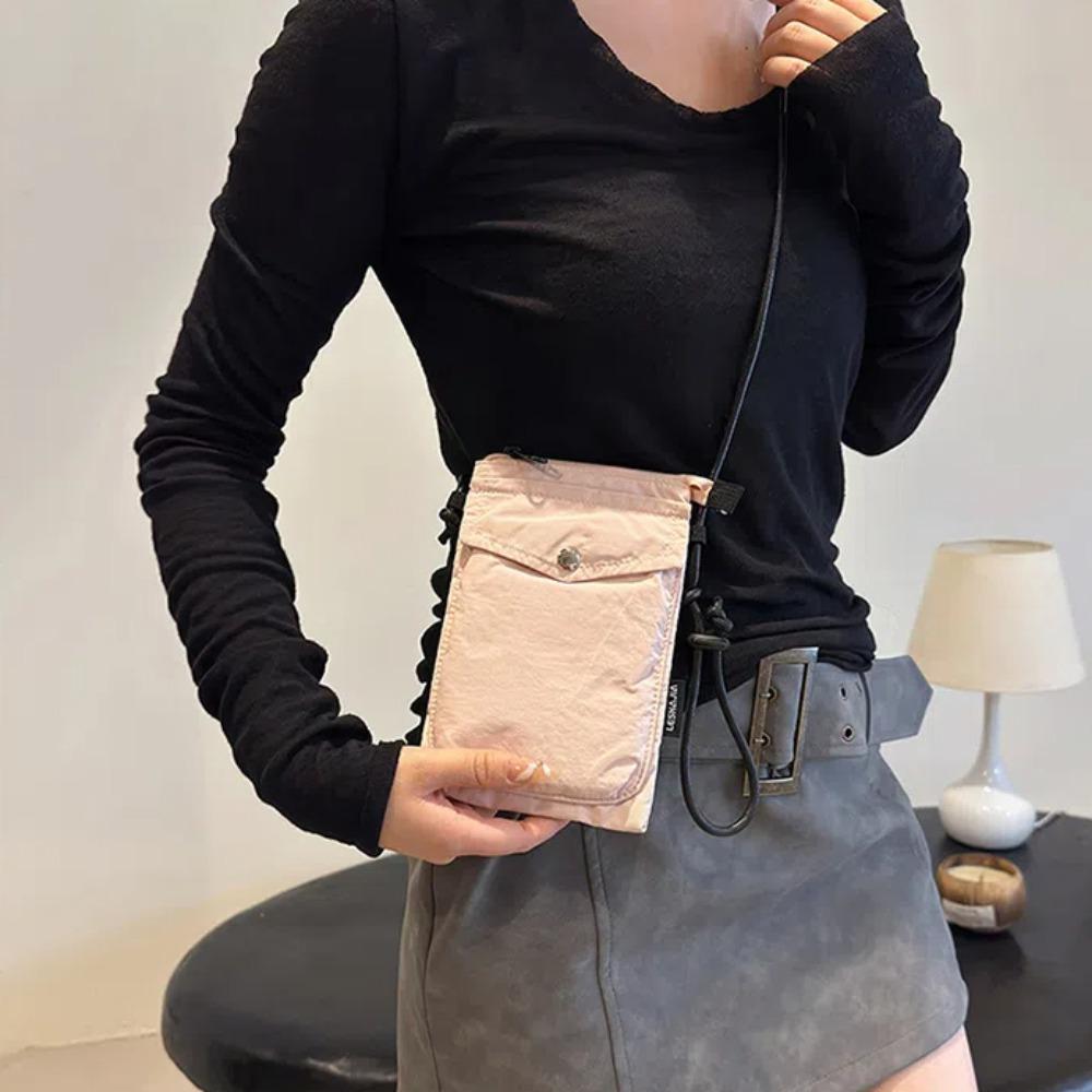 Leather Straps Square Phone Purse Solid Color Small Cloth Crossbody Bag Nylon Phone Bag Outdoor розовый
Leather Straps Square Phone Purse Solid Color Small Cloth Crossbody Bag Nylon Phone Bag Outdoor розовый
