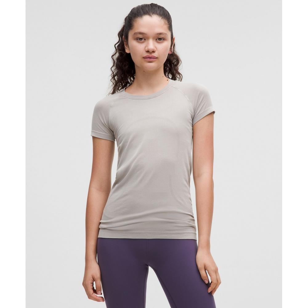 Lululemon Рубашка с коротким рукавом Swiftly Tech 2.0, длина до бедер, разбавленная стирка, мягкая земля 4
Lululemon Рубашка с коротким рукавом Swiftly Tech 2.0, длина до бедер, разбавленная стирка, мягкая земля 4
