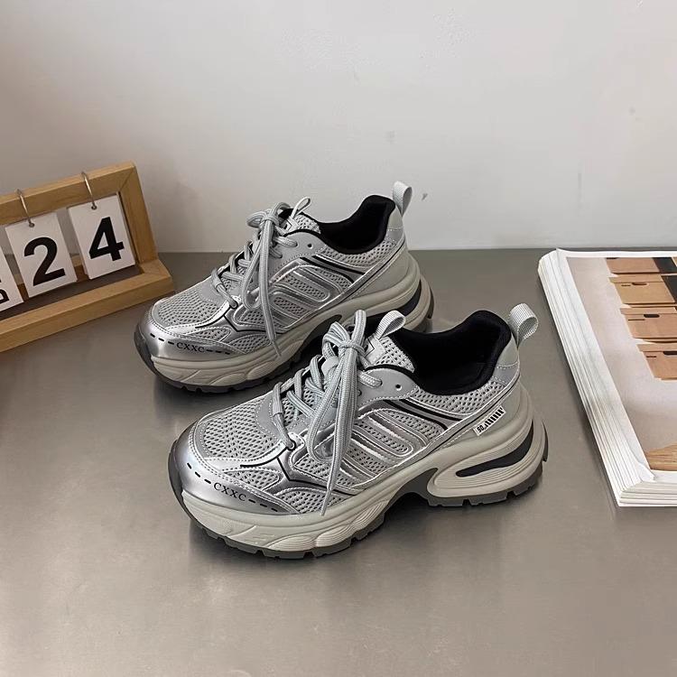 Popular dad shoes women s 2025 spring new versatile niche thick-soled heightening casual shoes soft-soled lightweight sports shoes 40 серебряный
Popular dad shoes women s 2025 spring new versatile niche thick-soled heightening casual shoes soft-soled lightweight sports shoes 40 серебряный