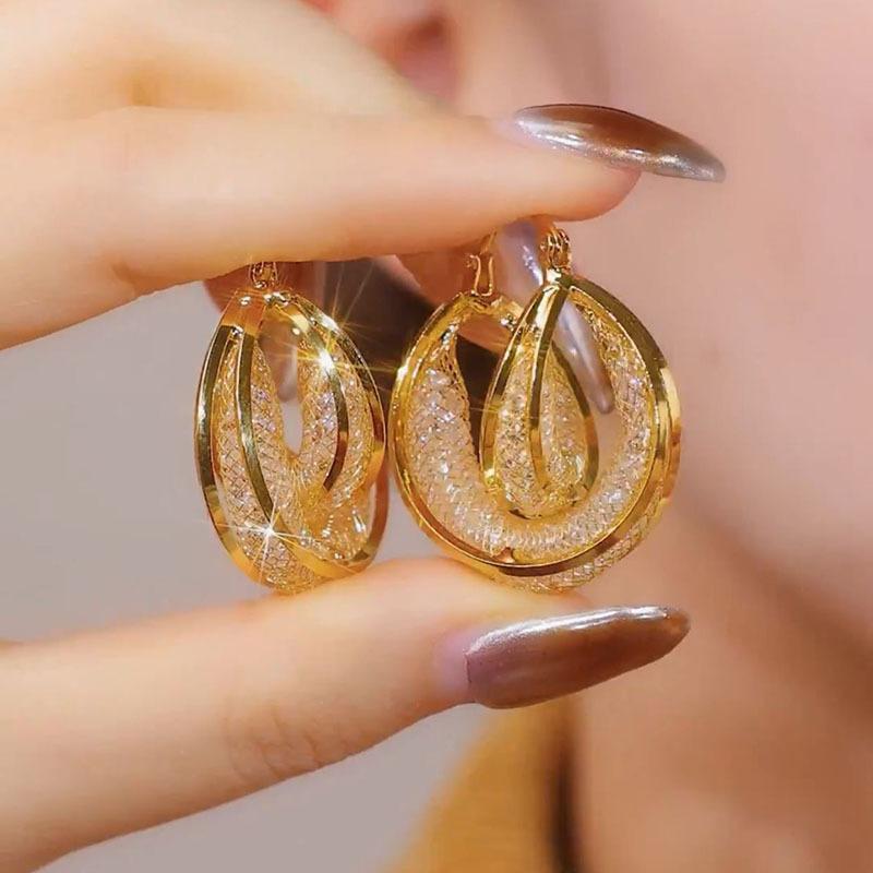 Light Luxury, Niche Design, Unique Temperament, Earrings, High-end Fashion, Hollowed Out Mesh, Circle Earrings, Autumn and Winter Earrings
Light Luxury, Niche Design, Unique Temperament, Earrings, High-end Fashion, Hollowed Out Mesh, Circle Earrings, Autumn and Winter Earrings