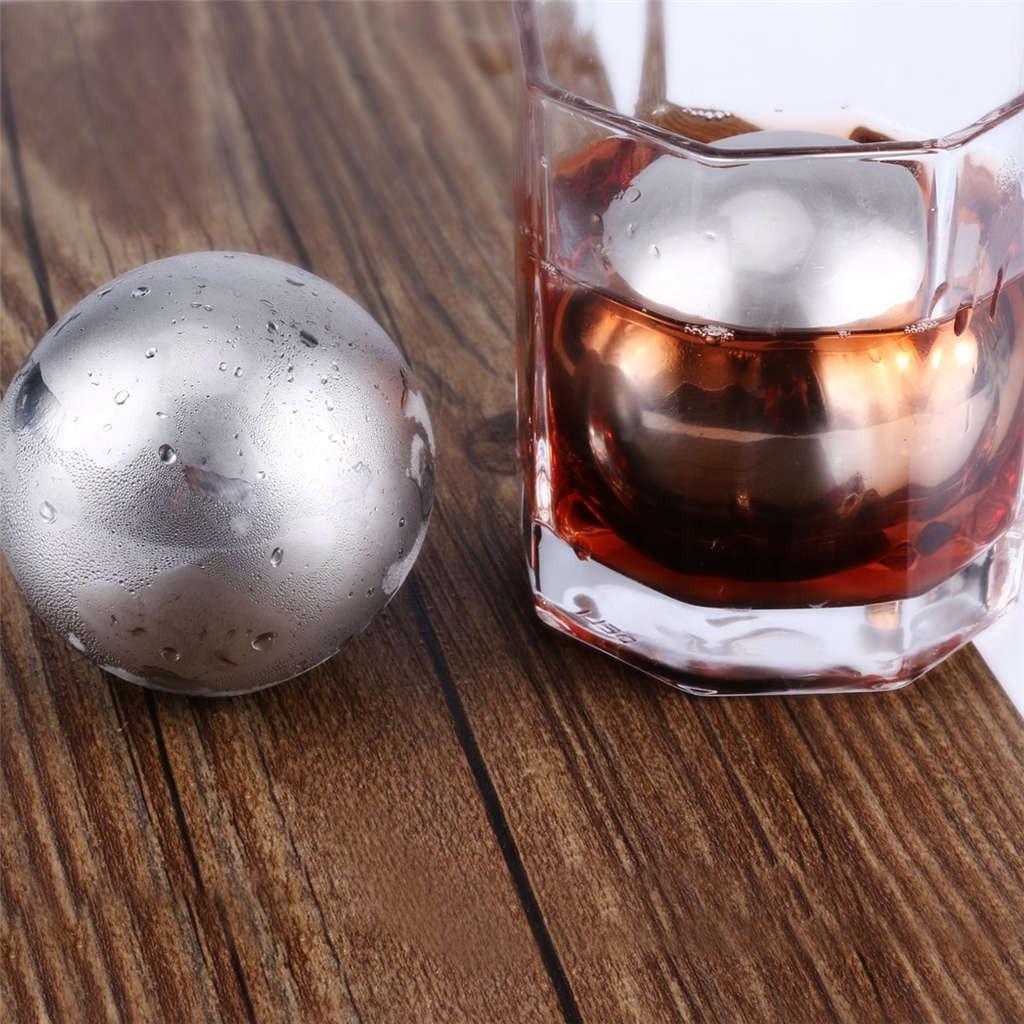 Stainless Steel Circular Whiskey Stone Sphere Reusable Ice Ball for Beverage Cooling Durable and Non-Toxic Material Suitable for Drinks 5.5cm серебряный
Stainless Steel Circular Whiskey Stone Sphere Reusable Ice Ball for Beverage Cooling Durable and Non-Toxic Material Suitable for Drinks 5.5cm серебряный